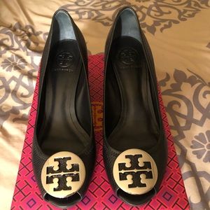 Tory Burch Sally Wedges Size 9 1/2